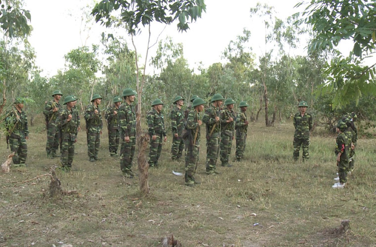 Tran Luc mua cot trong Bo oi Minh di dau the-Hinh-13